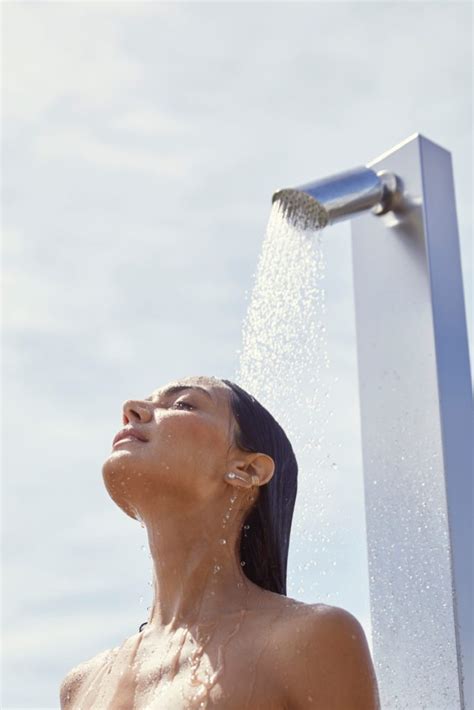 milf nude in shower